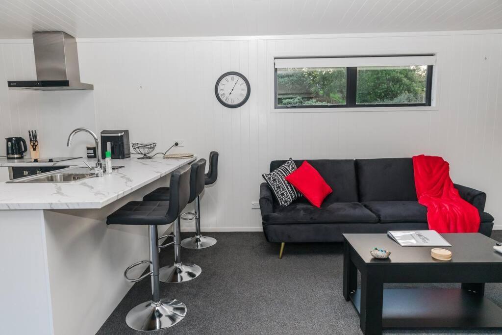 Bombay Hills Modern Retreat Leilighet Auckland Eksteriør bilde